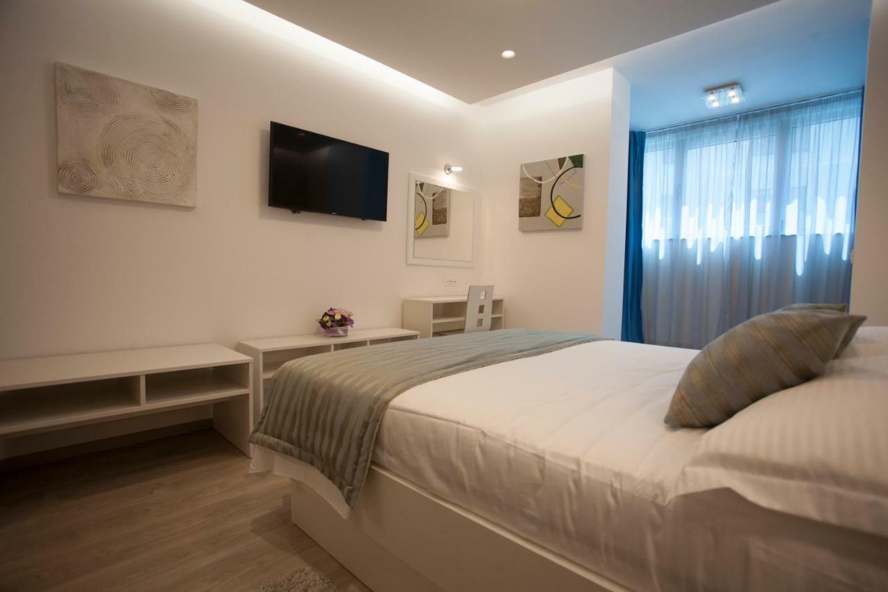Apartments Lovret Flowers Split Exterior foto