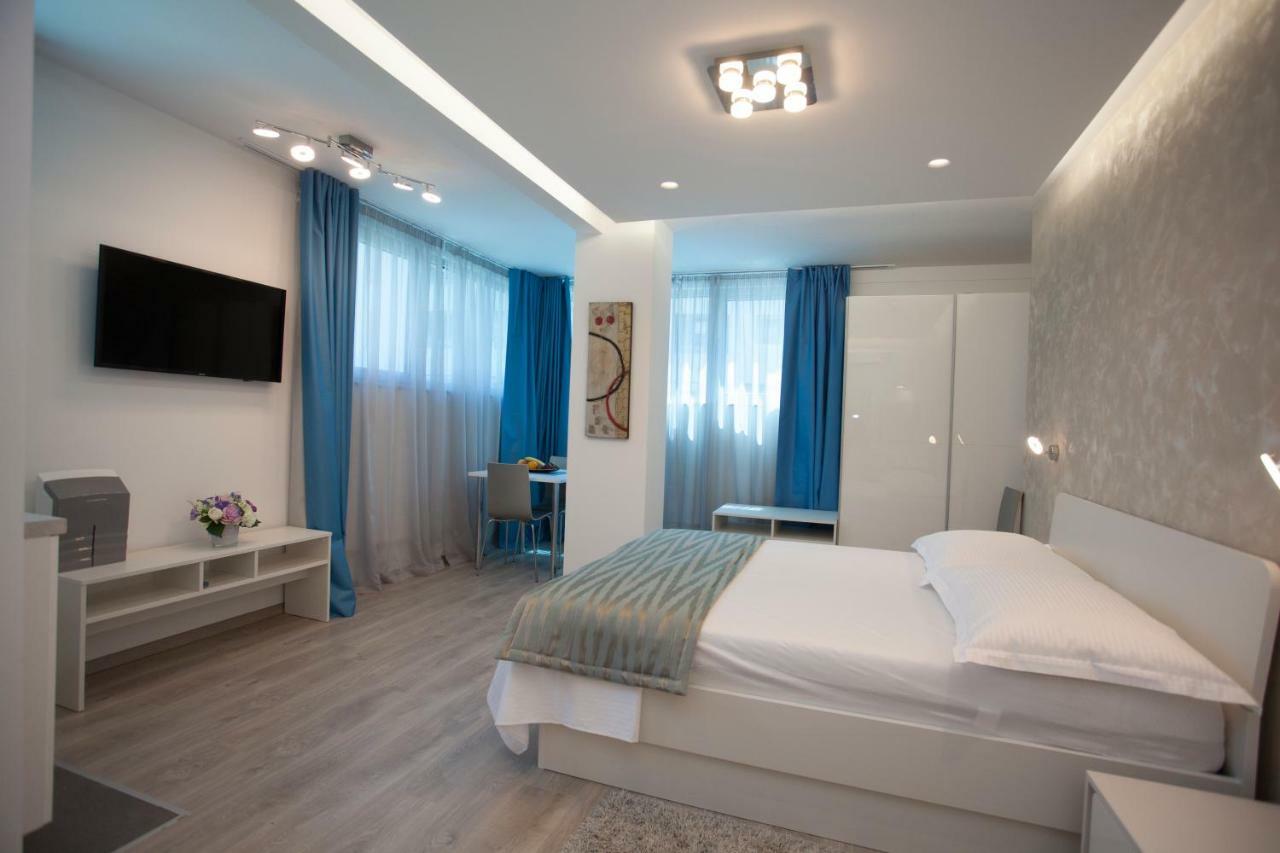 Apartments Lovret Flowers Split Exterior foto